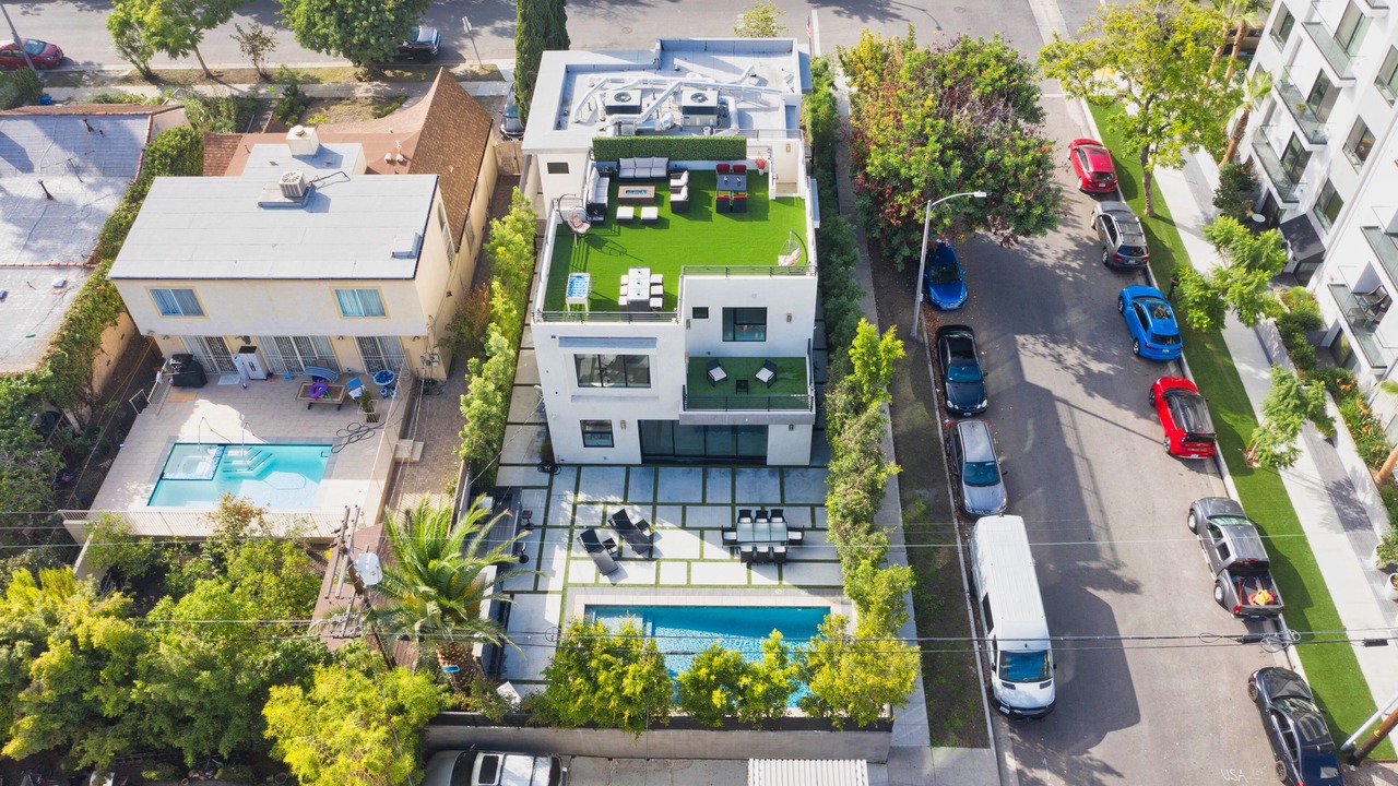 Photo of Outdoor in Beverly Grove