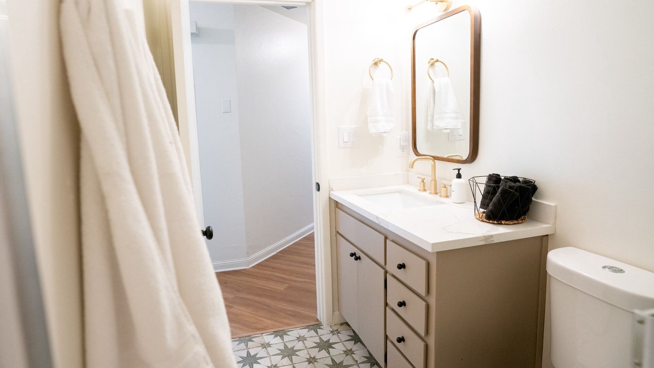 Photo of Bathroom in Strawberry