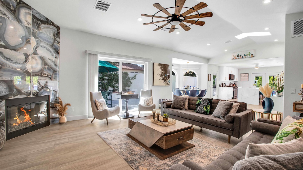 Photo of Livingroom in Bermuda Dunes
