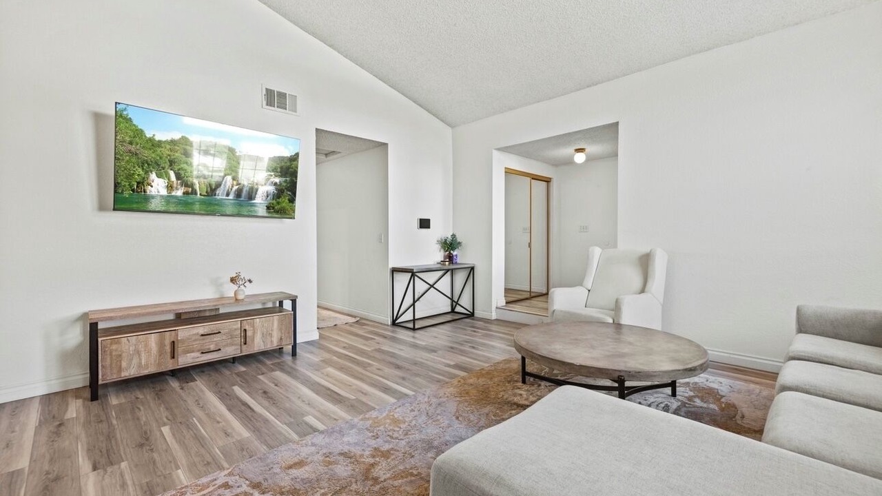 Photo of Livingroom in Lancaster