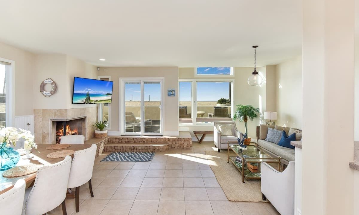Photo of Livingroom in Newport Beach