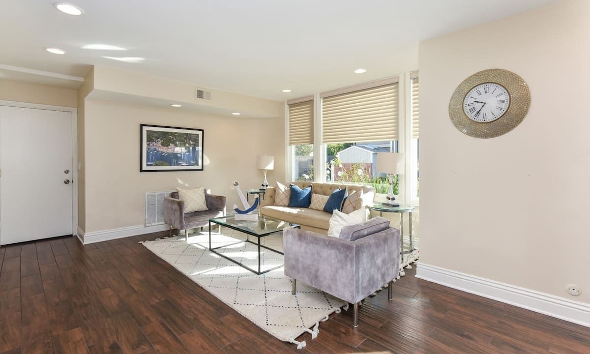 Photo of Livingroom in Newport Beach