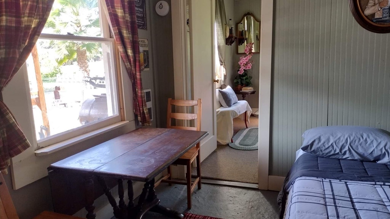 Photo of Bedroom in Springville