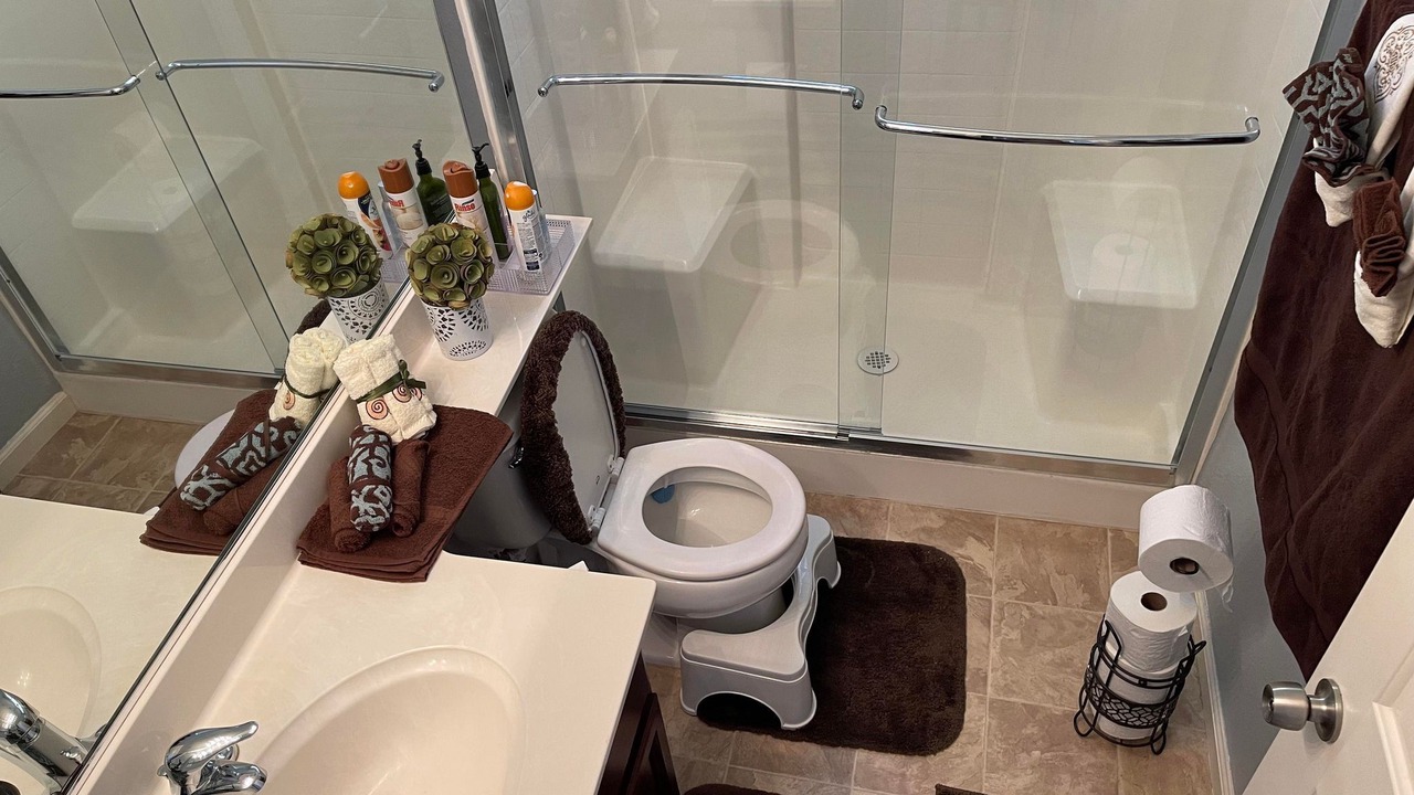 Photo of Bathroom in Valley Oak