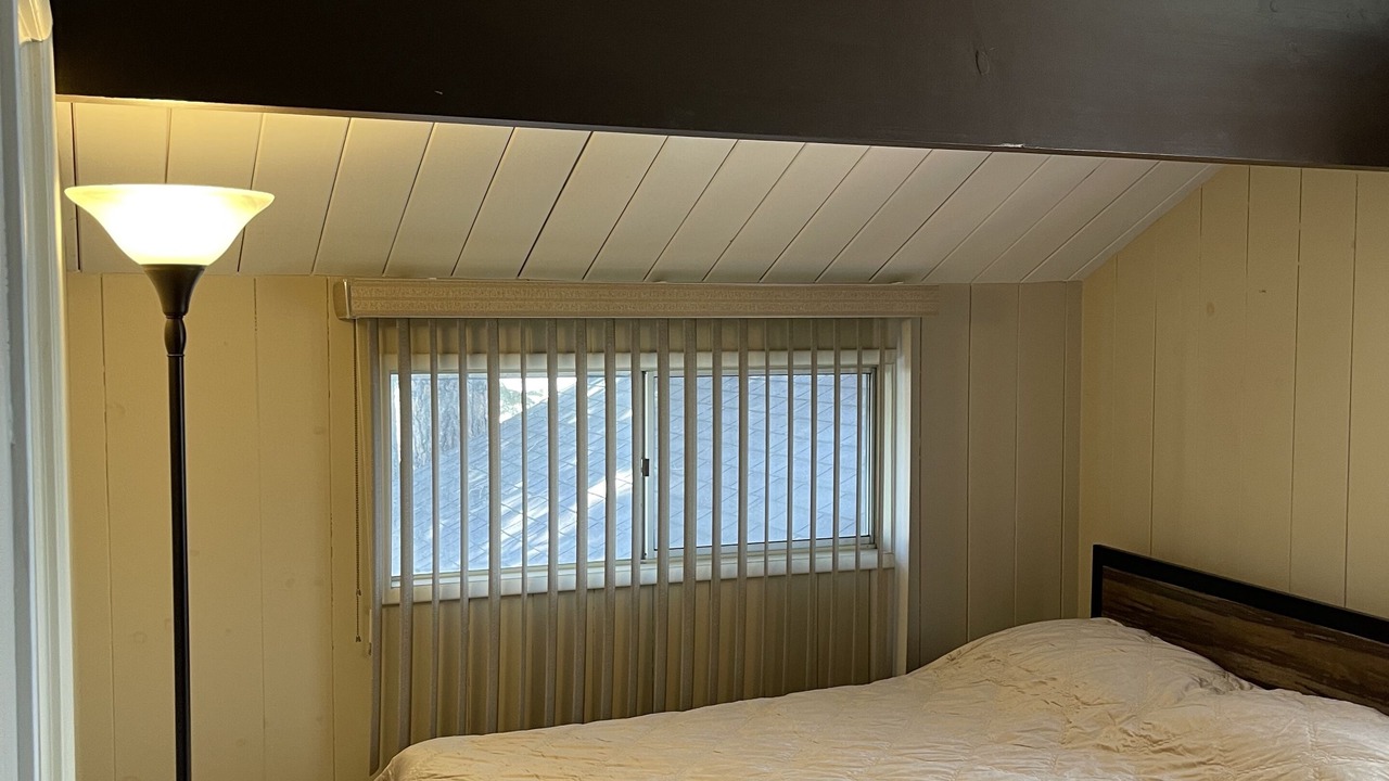Photo of Bedroom in Running Springs