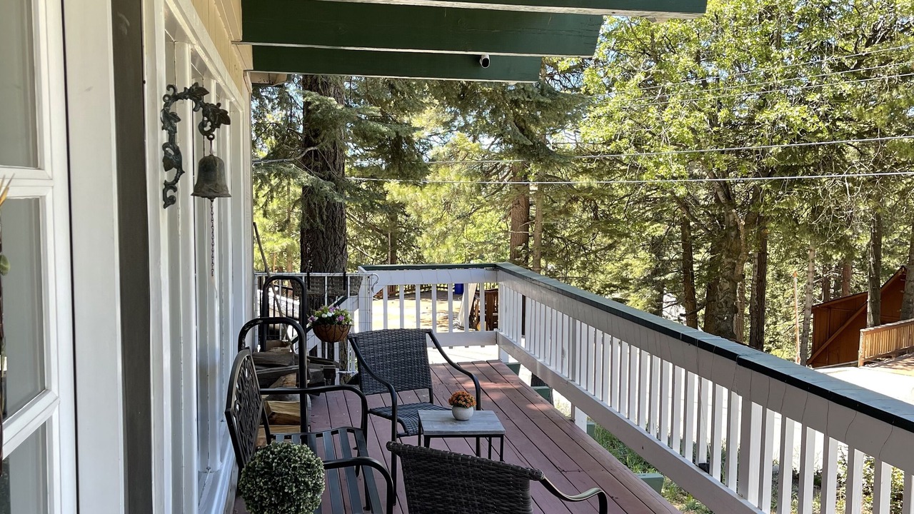 Photo of Patio Balcony in Running Springs