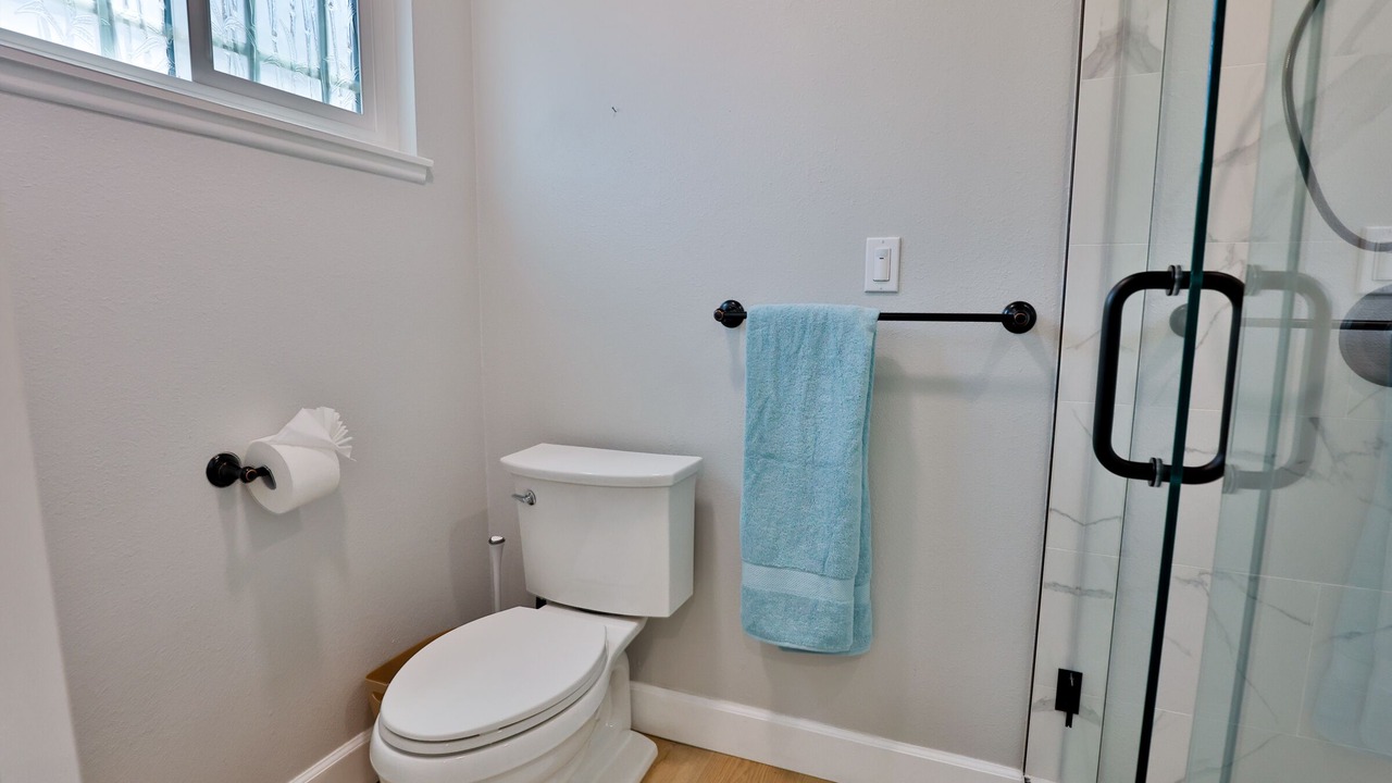 Photo of Bathroom in Southeast Anaheim