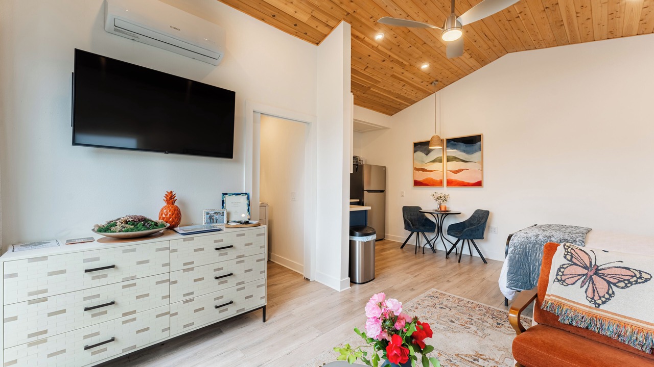 Photo of Livingroom in Thousand Oaks
