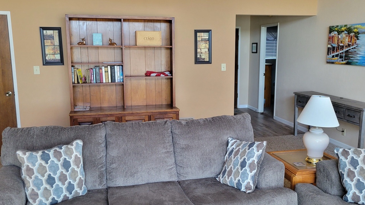 Photo of Livingroom in Clearlake