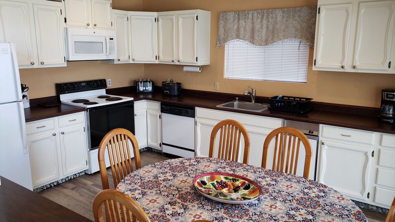 Photo of Kitchen in Clearlake