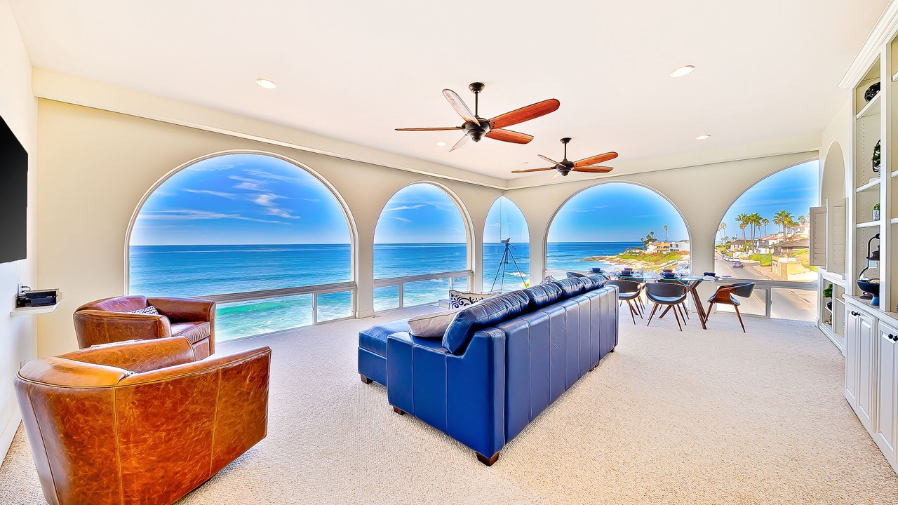 Photo of Livingroom in Beach Barber Tract
