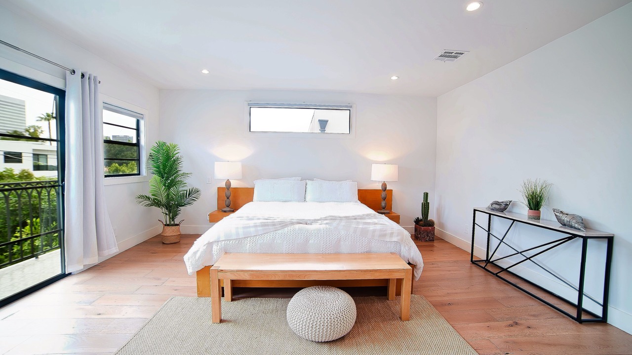 Photo of Bedroom in Carthay Circle