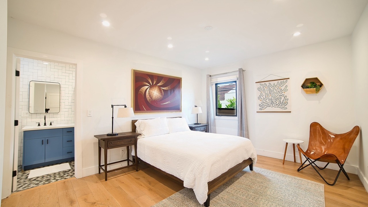 Photo of Bedroom in Carthay Circle