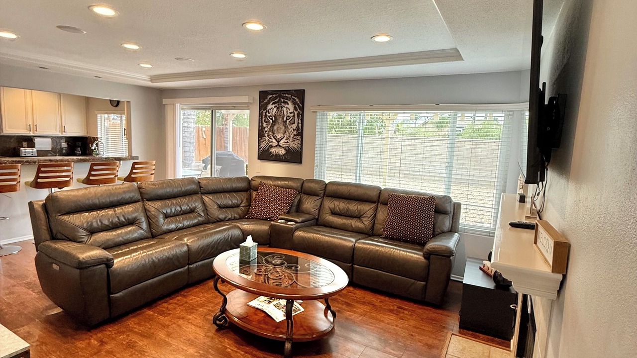 Photo of Livingroom in Murrieta Hot Springs