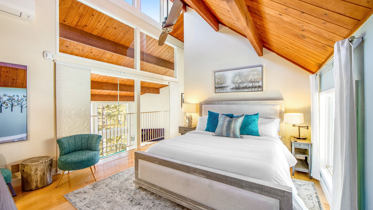 Photo of Bedroom in Lake Arrowhead