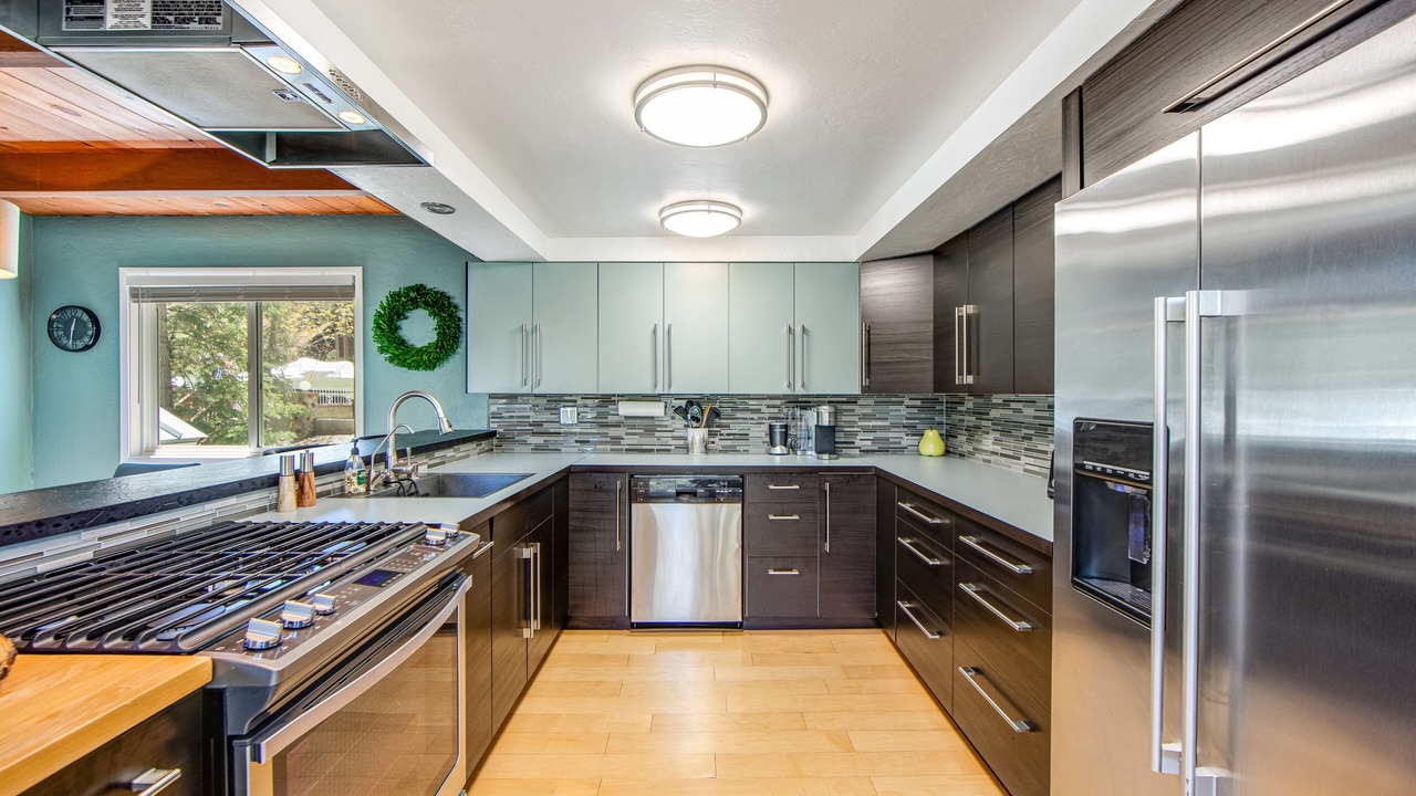 Photo of Kitchen in Lake Arrowhead