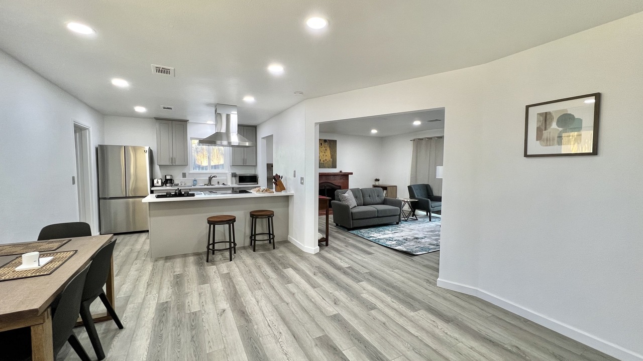 Photo of Livingroom in Thousand Oaks