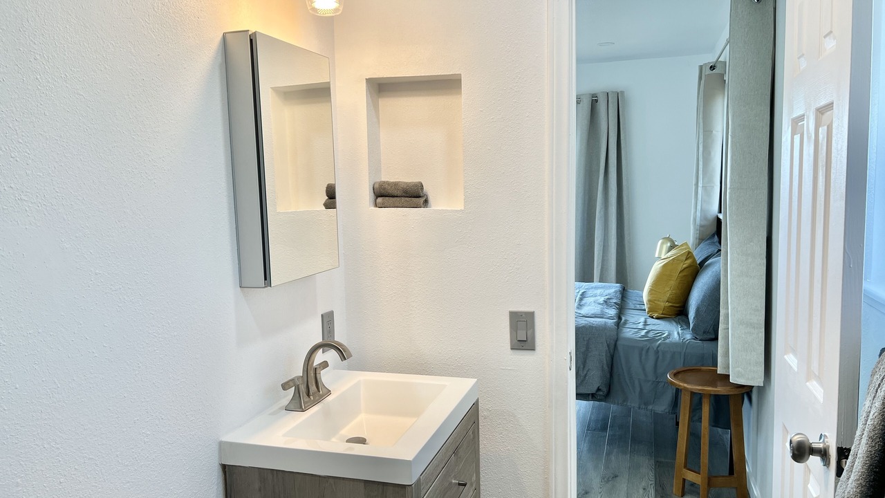 Photo of Bedroom in Thousand Oaks