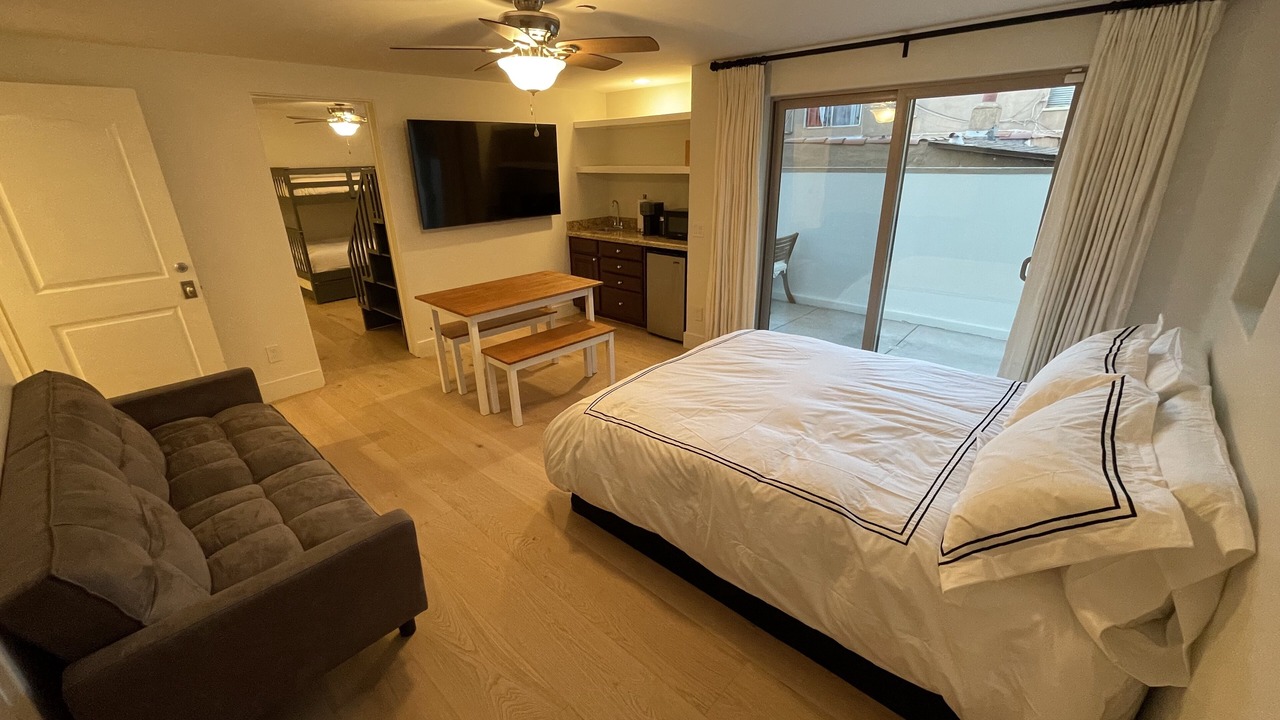 Photo of Bedroom in Hollywood