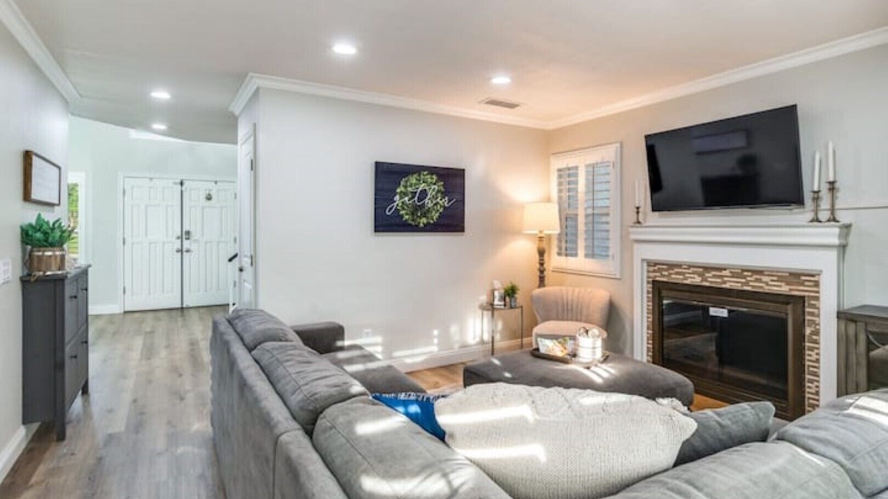 Photo of Livingroom in Patton