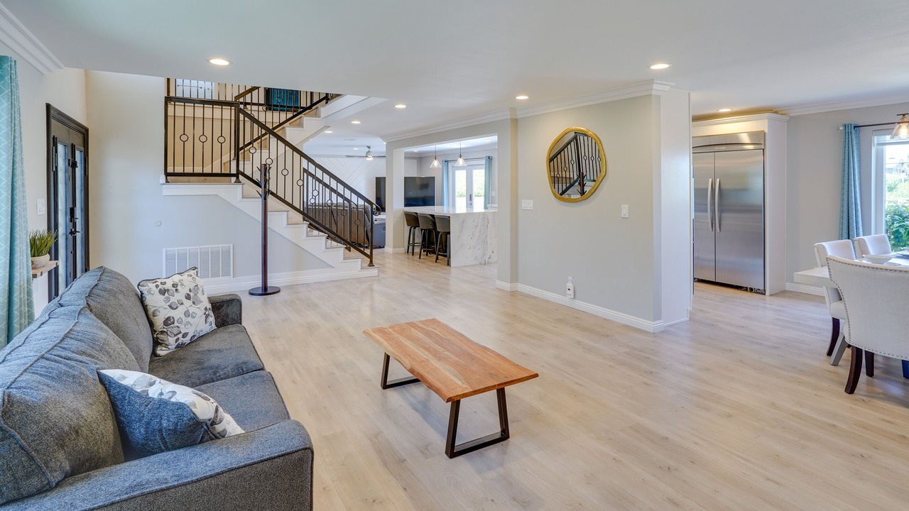 Photo of Livingroom in Anaheim Hills