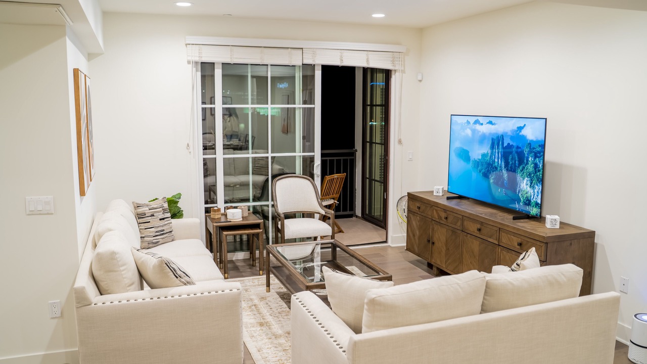 Photo of Livingroom in Beverly Grove