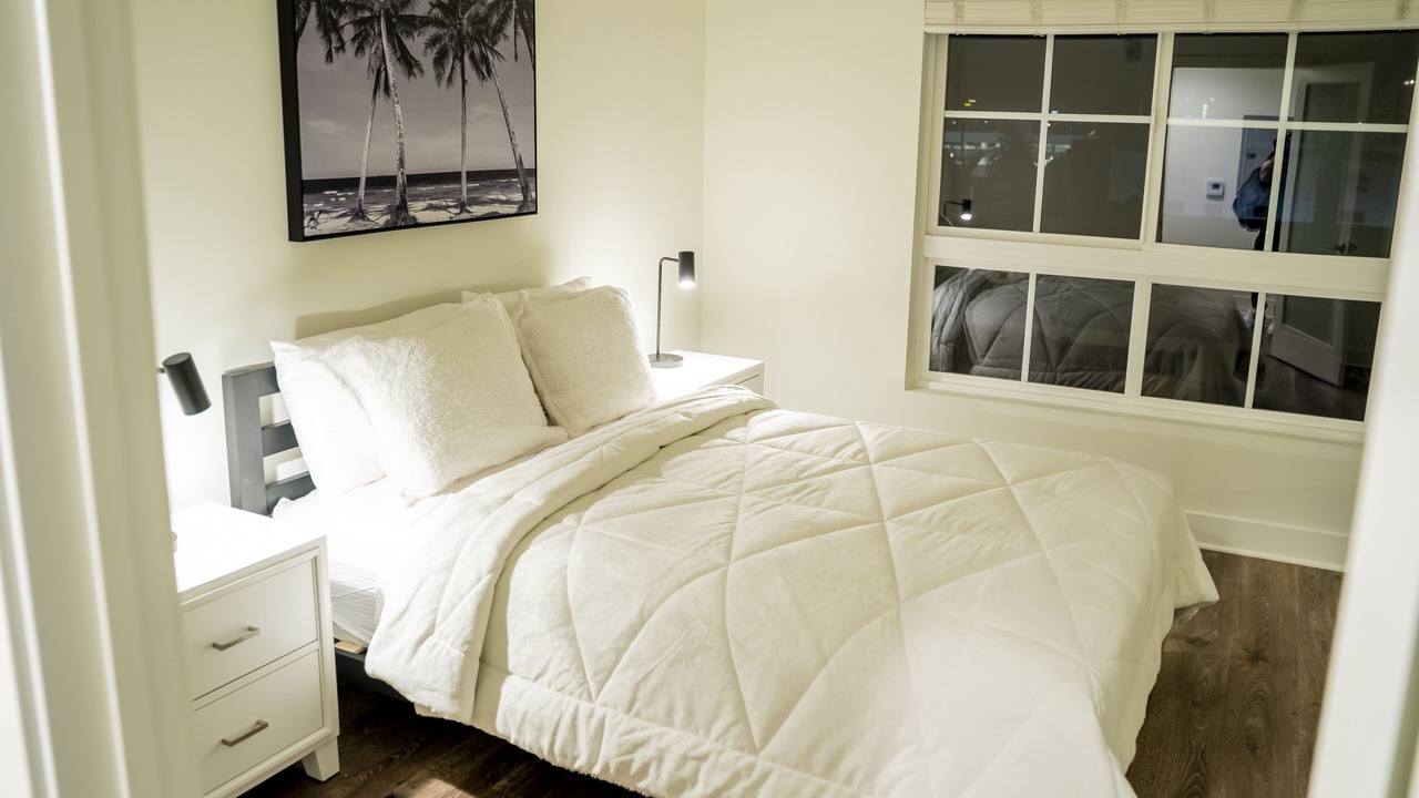 Photo of Bedroom in Beverly Grove