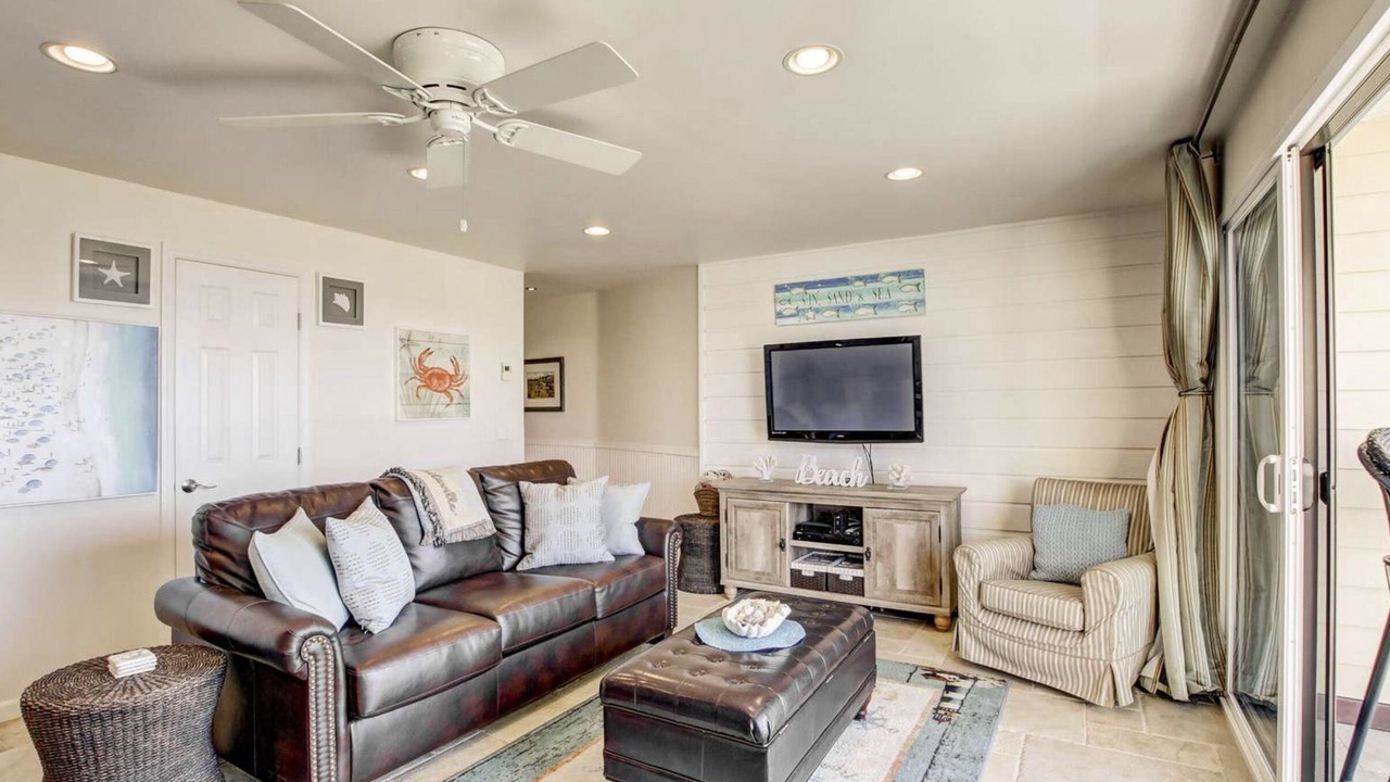Photo of Livingroom in South Mission Beach