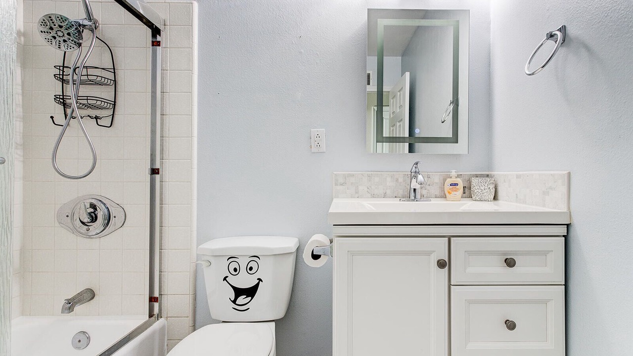Photo of Bathroom in Huntington Beach