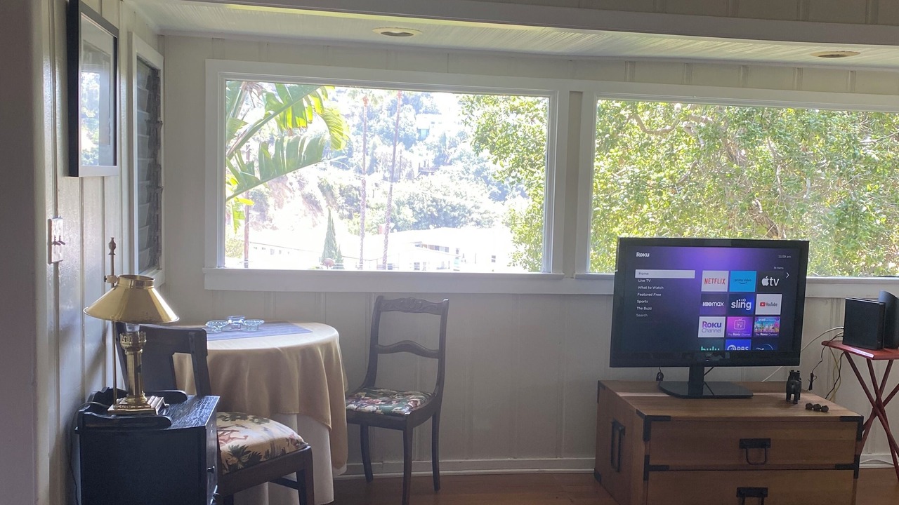 Photo of Bedroom in Beachwood Canyon