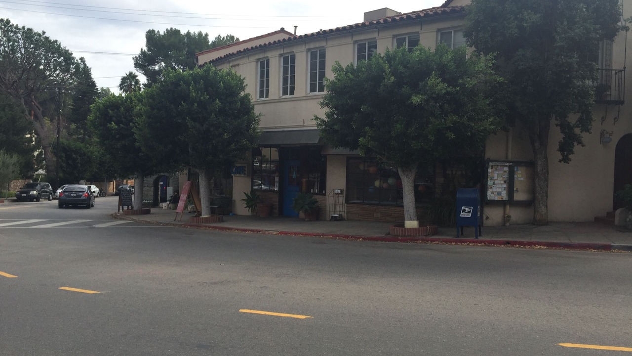 Photo of Others in Beachwood Canyon