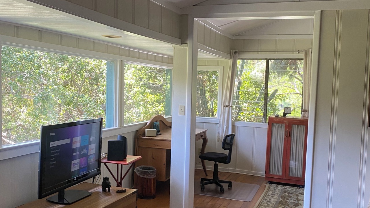 Photo of Bedroom in Beachwood Canyon
