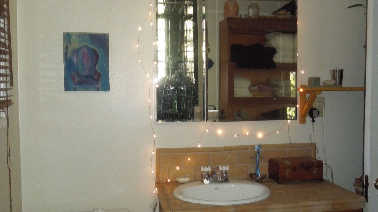Photo of Bathroom in Beachwood Canyon