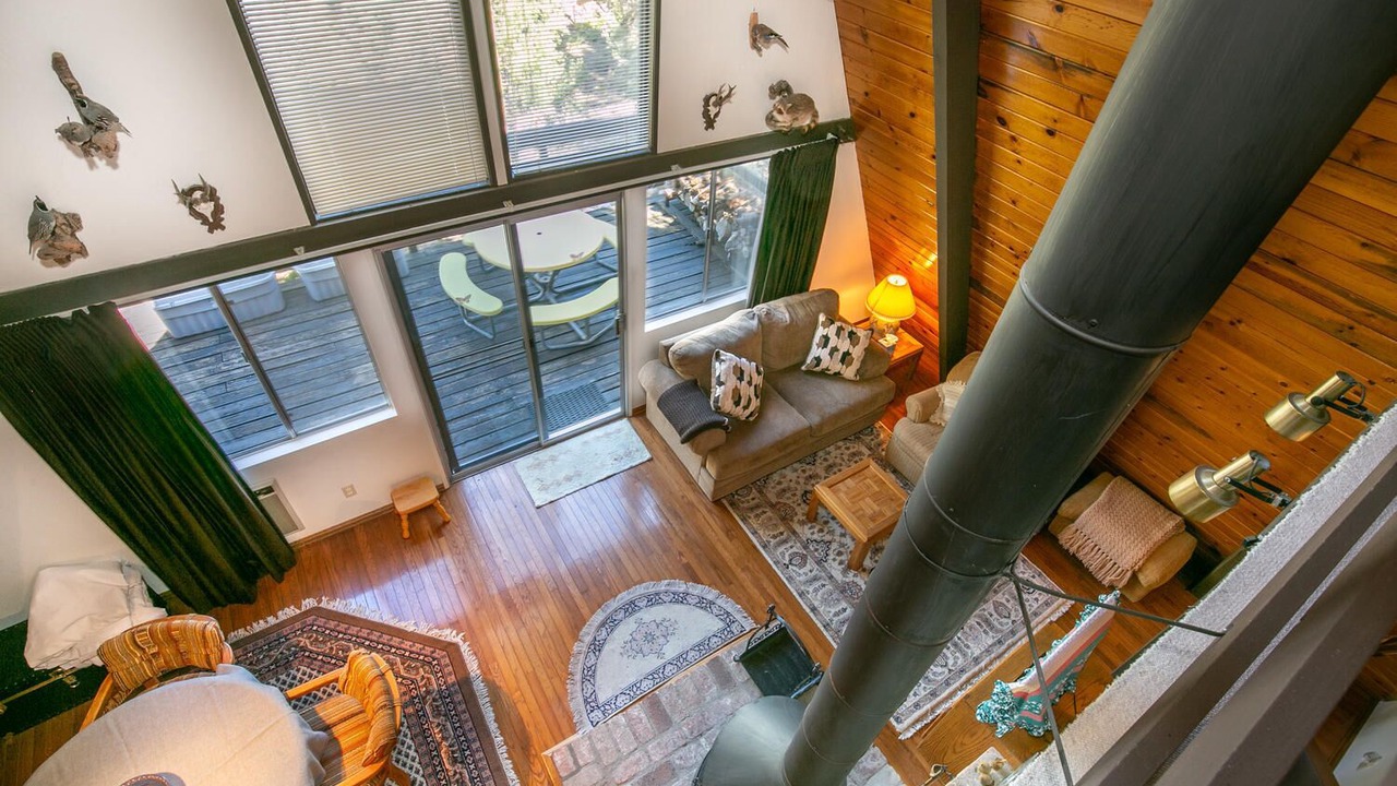 Photo of Livingroom in Pine Mountain Club