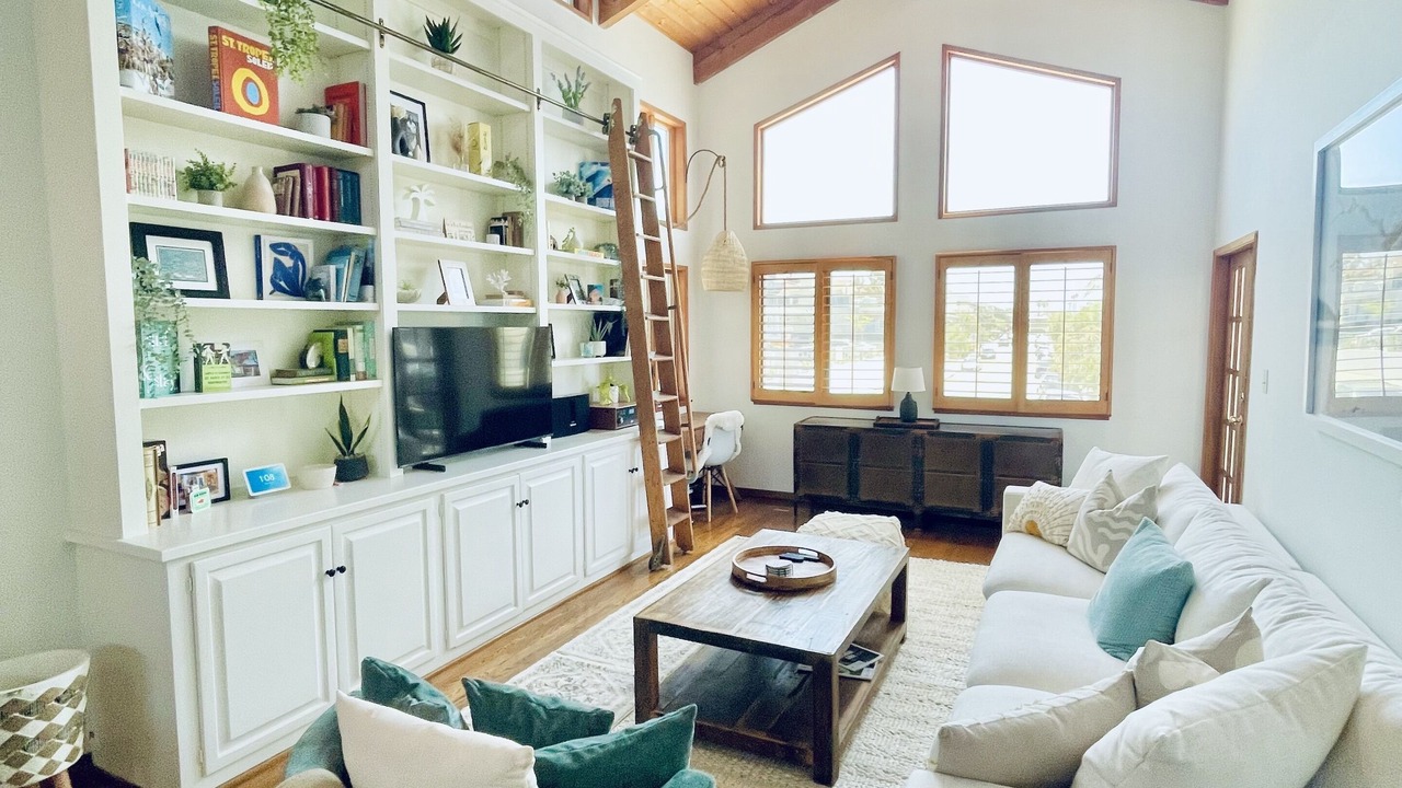Photo of Livingroom in Hermosa Beach