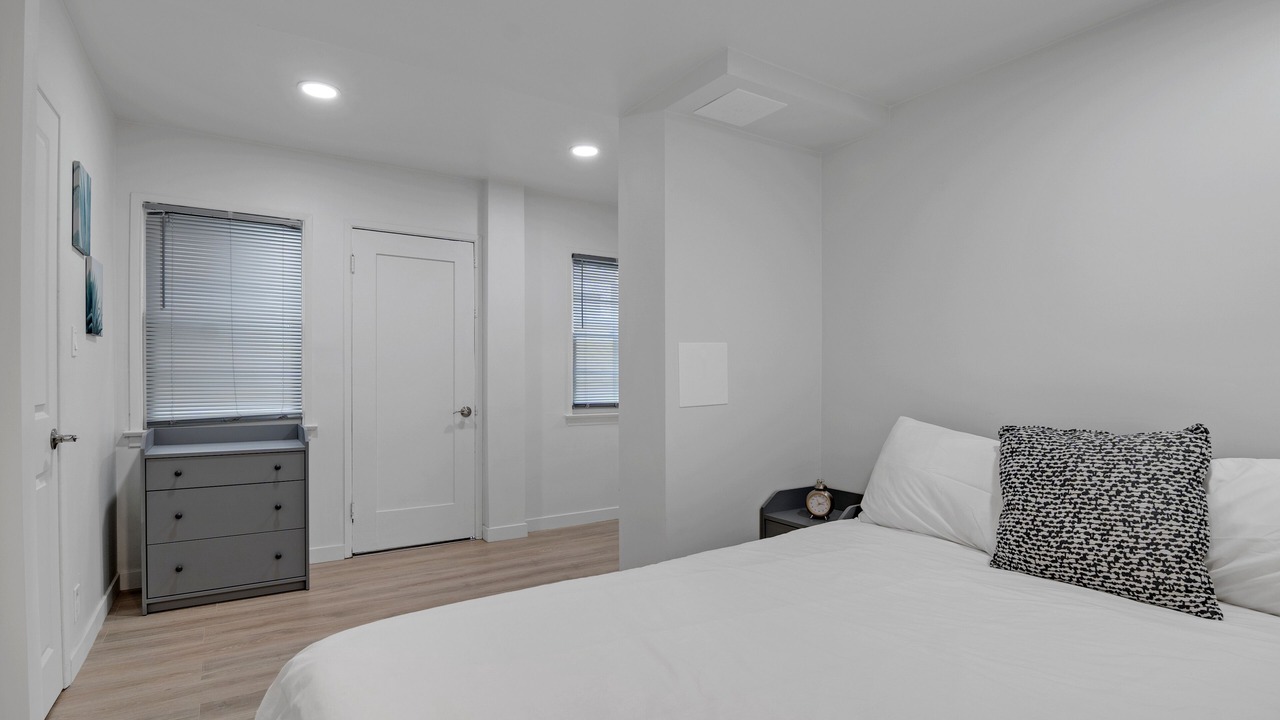 Photo of Bedroom in Peninsula