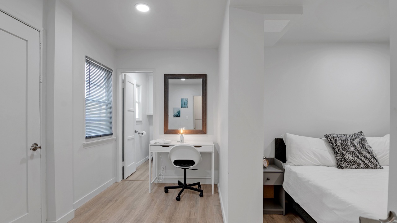 Photo of Bedroom in Peninsula
