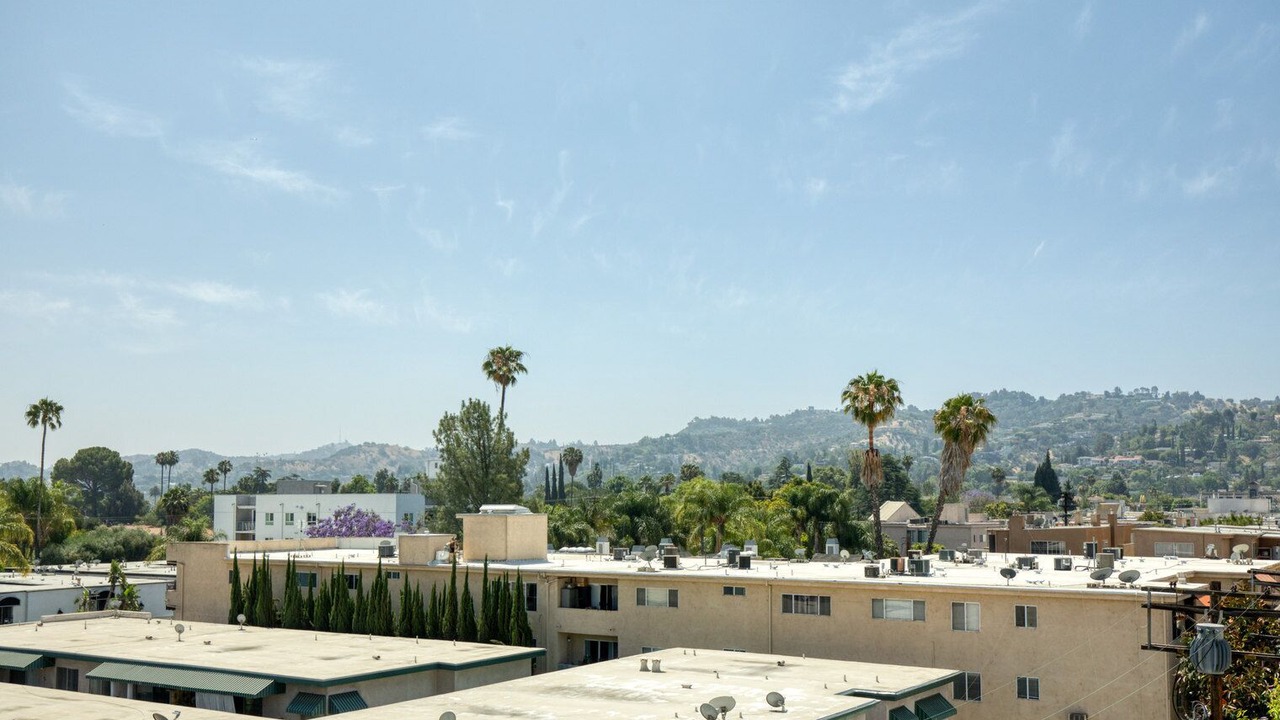 Photo of Others in Sherman Oaks