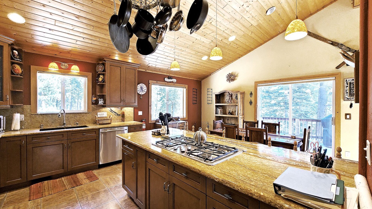 Photo of Kitchen in Tahoe Sierra Estates