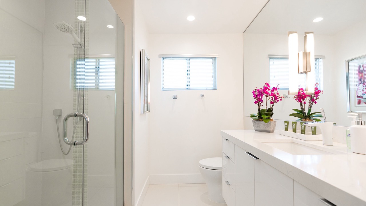 Photo of Bathroom in Warm Sands