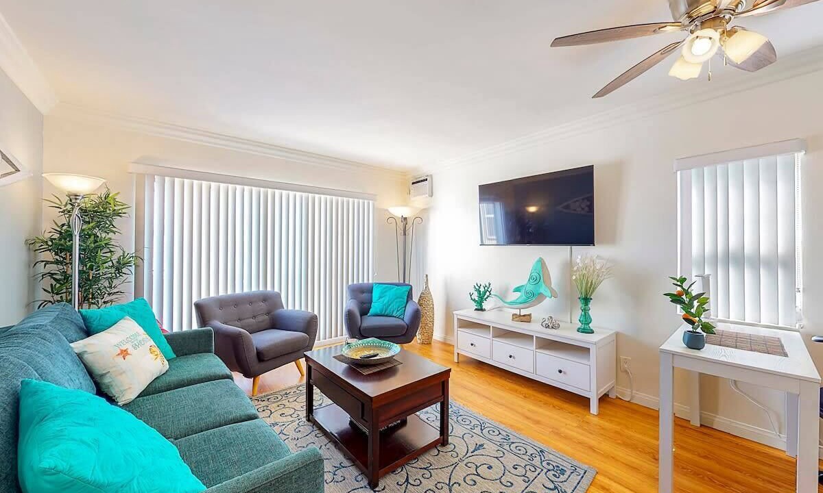 Photo of Bedroom in Belmont Shore