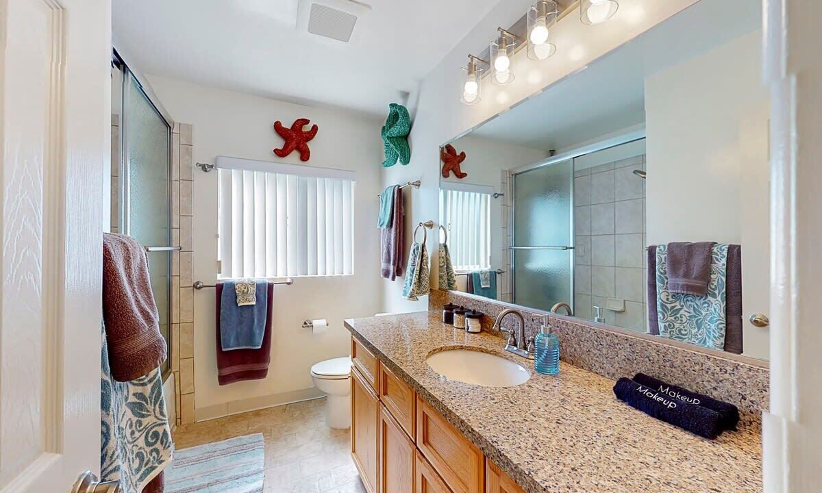 Photo of Bathroom in Belmont Shore