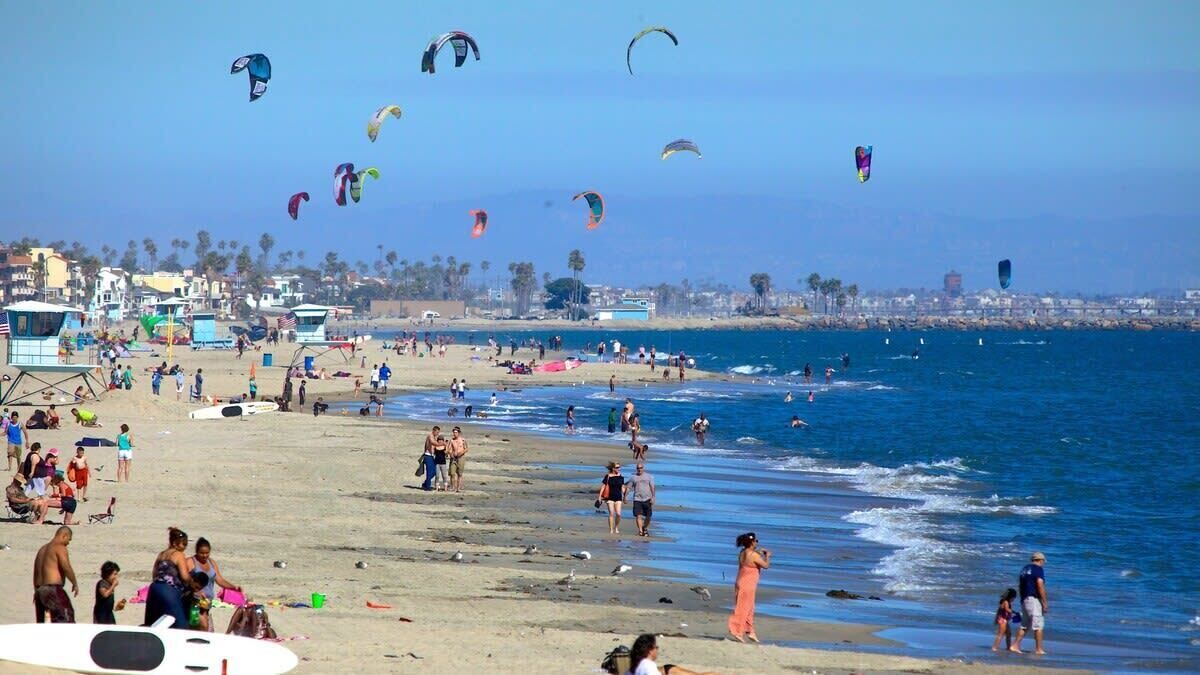 Photo of Others in Belmont Shore