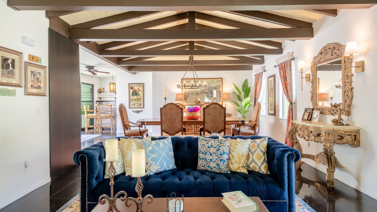 Photo of Livingroom in Warm Sands