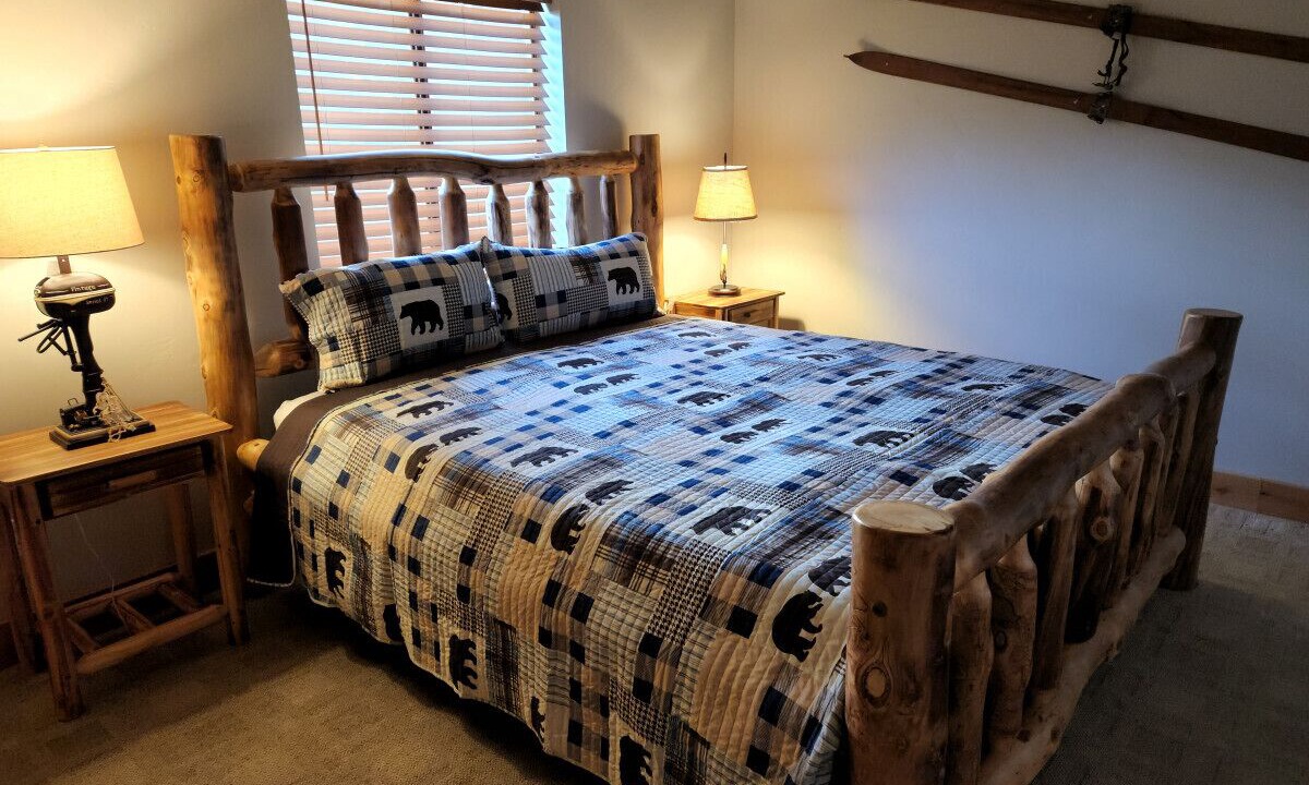Photo of Bedroom in Markleeville