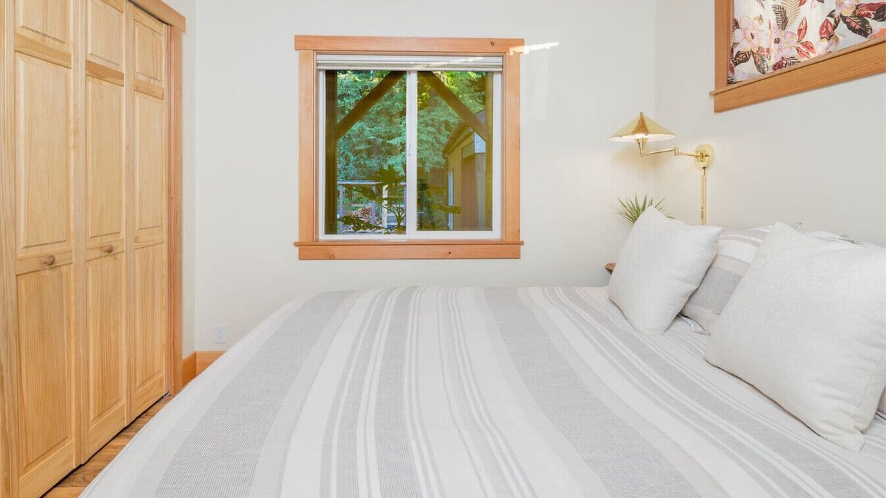Photo of Bedroom in Arcata