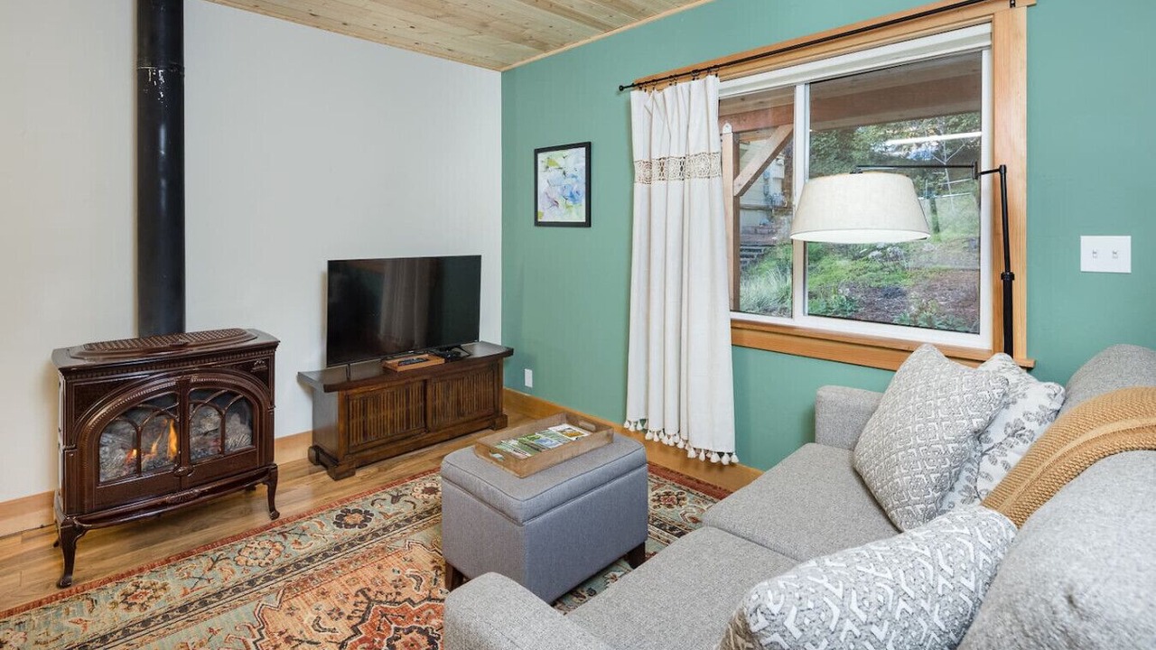 Photo of Livingroom in Arcata