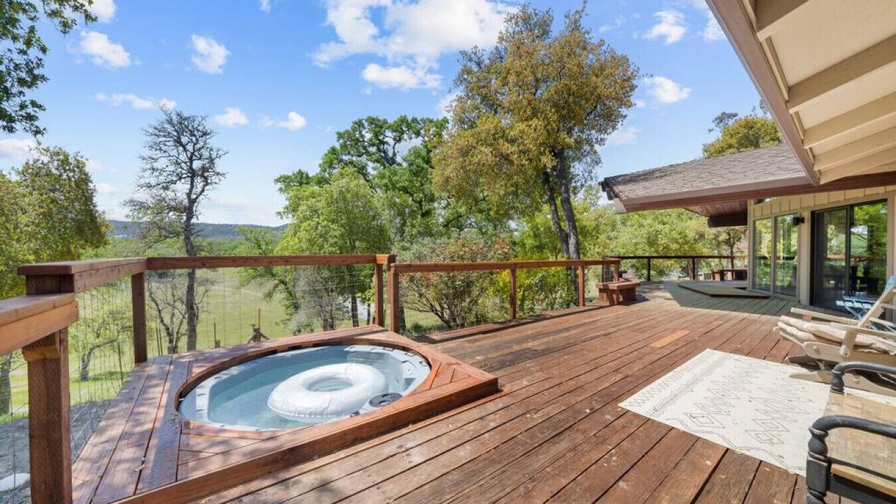 Photo of Patio Balcony in Kelseyville