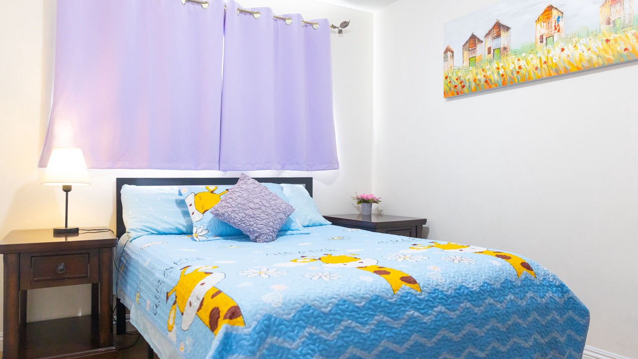 Photo of Bedroom in Sherwood Forest and Thistle Development