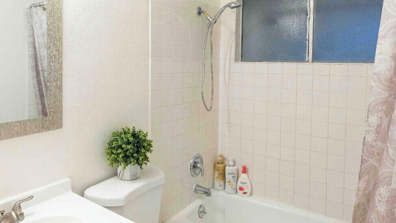 Photo of Bathroom in Sherwood Forest and Thistle Development